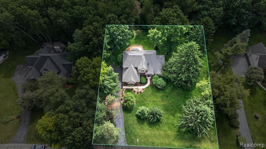 5079 Pinewood Drive, Brighton, MI 48116 — Photo 48