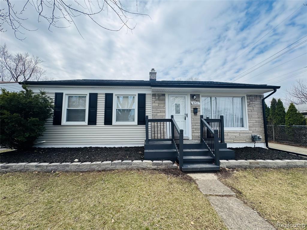 4711 Rosewold Avenue, Royal Oak, MI 48073 — Photo 2