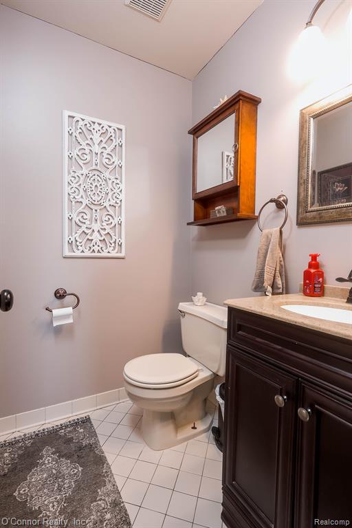 7978 Frith Road, Columbus, MI — Photo 18