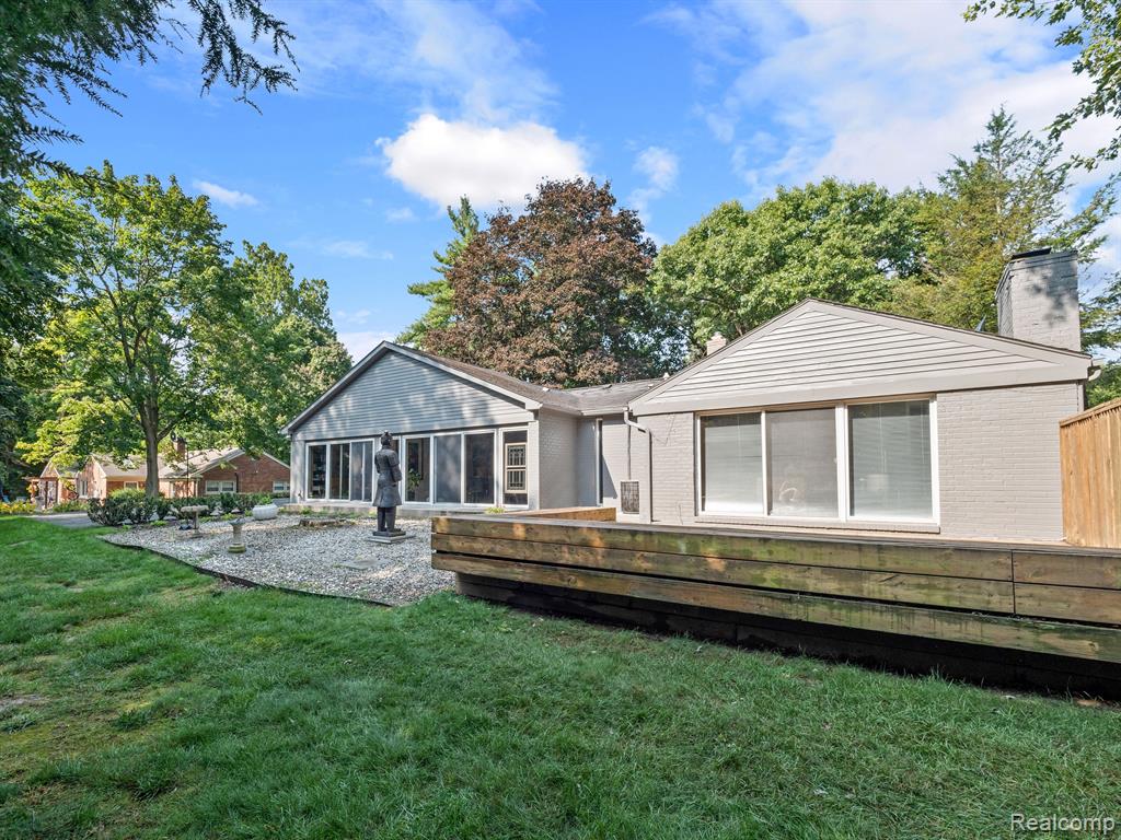 6383 WING LAKE Road, Bloomfield Hills, MI 48301 — Photo 27