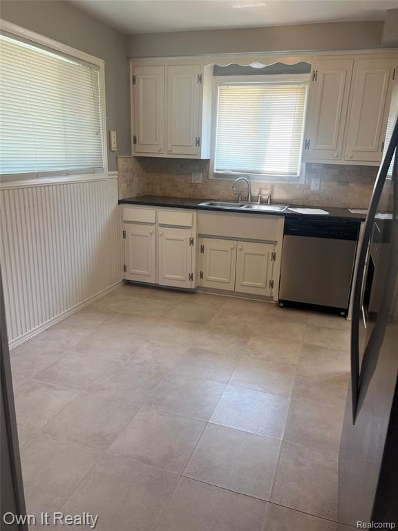4666 ROOSEVELT Boulevard, Dearborn Heights, MI 48125 — Photo 3