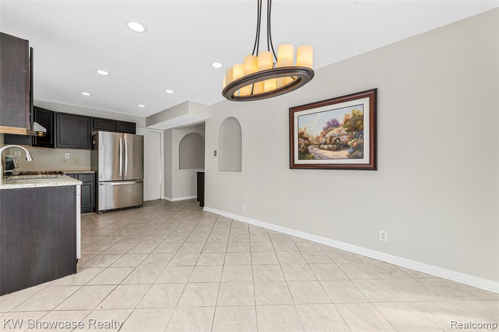 29230 Greening Street, Farmington, MI 48334 — Photo 7