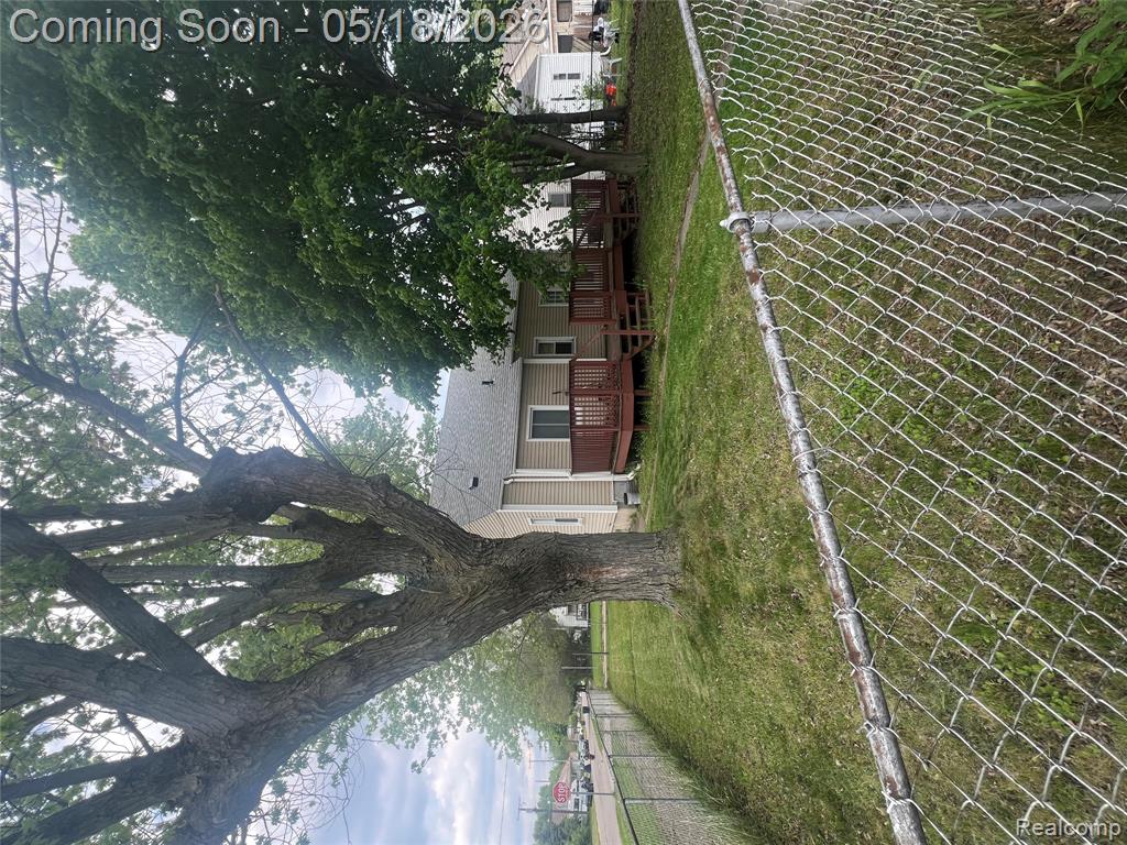 749 Crawford Street, Flint, MI 48507 — Photo 5