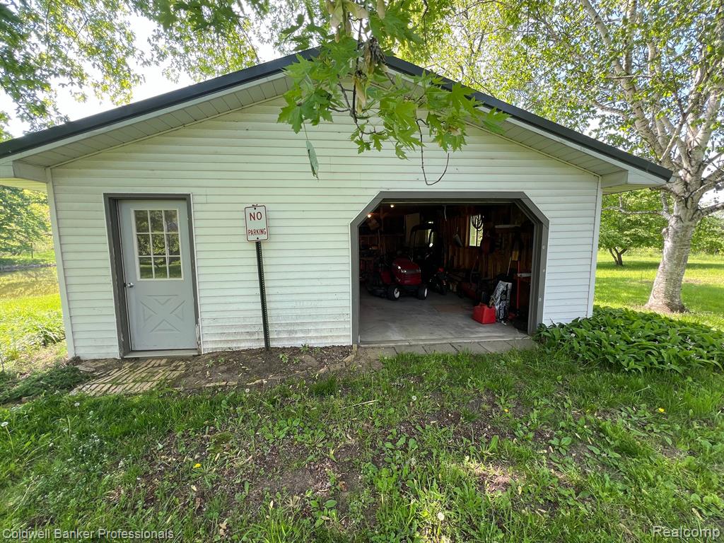 6125 JEFFERSON Road, North Branch, MI 48461 — Photo 45