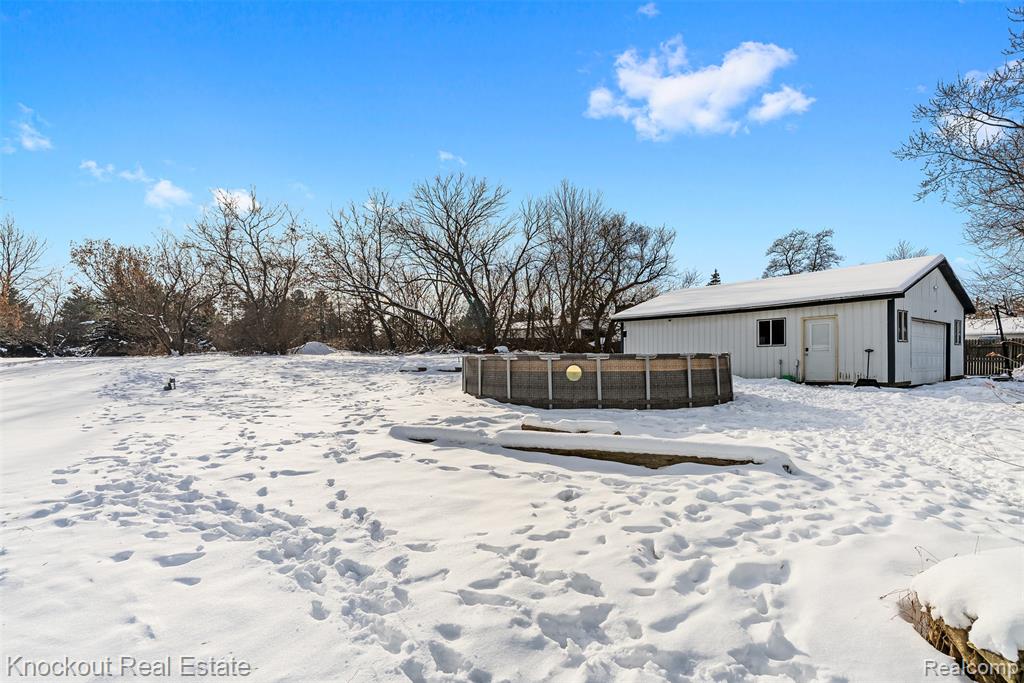 1268 E Dodge Road, Mount Morris, MI 48458 — Photo 33