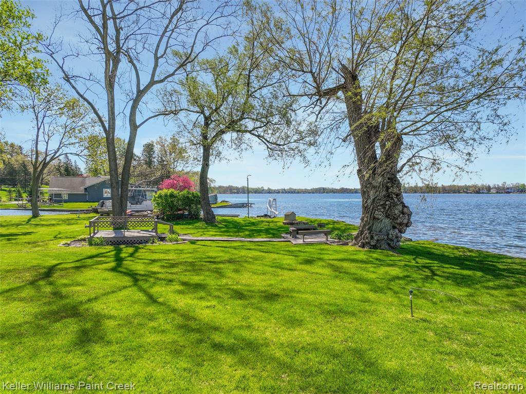 10045 Highland Road, White Lake, MI — Photo 77