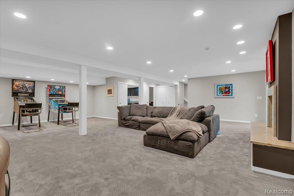 965 BLOOMFIELD WOODS, Bloomfield Hills, MI 48304 — Photo 41