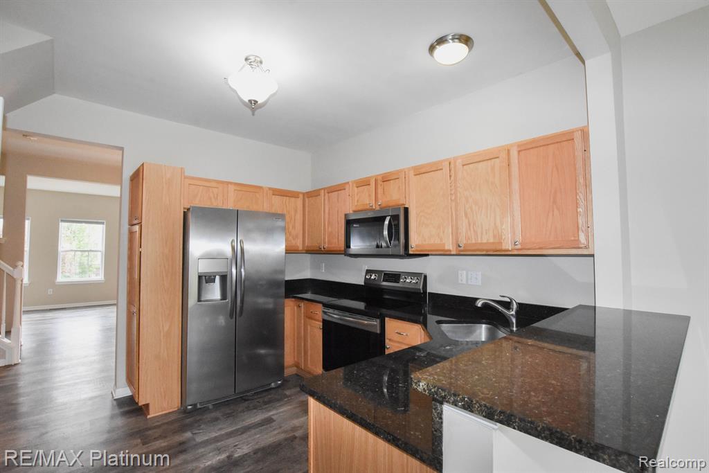 2180 KNOTTY PINE Trail, Howell, MI 48855 — Photo 3