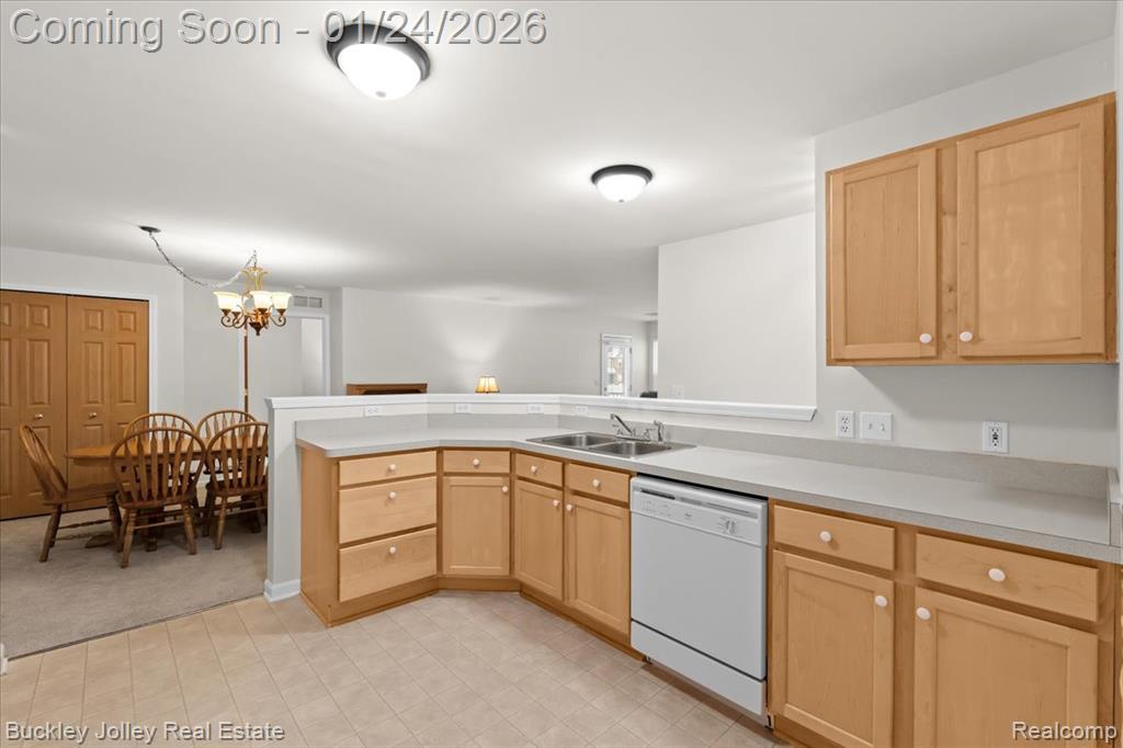 4030 Kirkway Court, 125, Howell, MI 48843 — Photo 18
