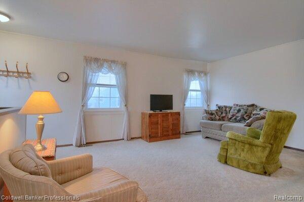 23640 N ROCKLEDGE, Novi, MI — Photo 4