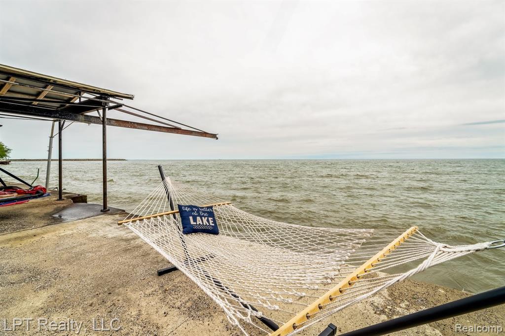 7750 LAKESHORE Drive, Newport, MI 48166 — Photo 30