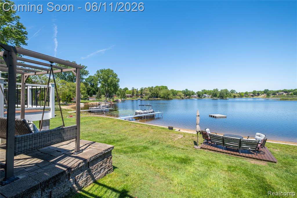 1154 Lake Valley Drive, Fenton, MI 48430 — Photo 47