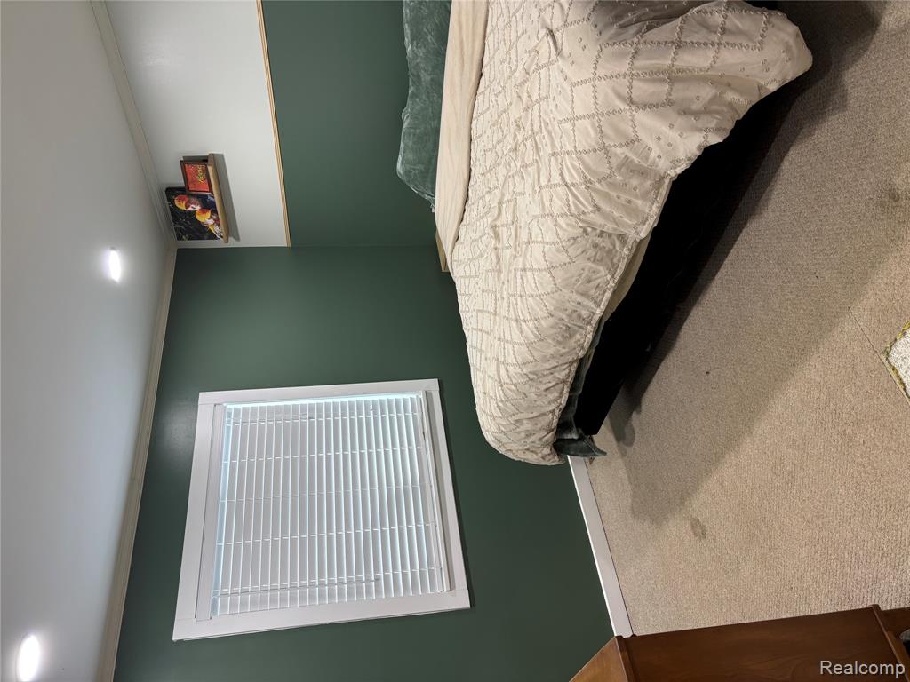 9428 Ute Pointe Drive, Clarkston, MI — Photo 10