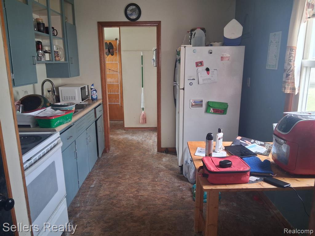 179 Bancroft Street, Imlay City, MI 48444 — Photo 4
