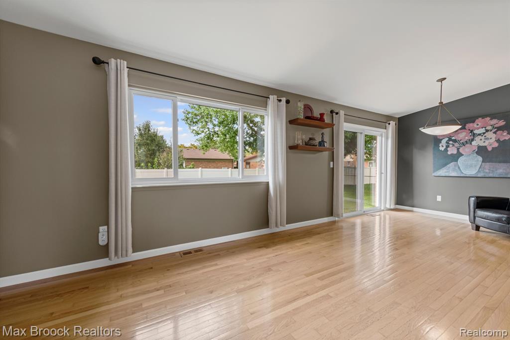 44018 Bannockburn Drive, Canton, MI 48187 — Photo 6