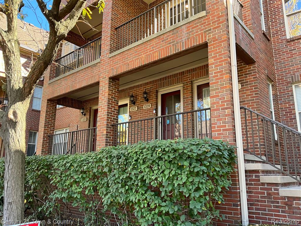 1327 S Main Street, 12, Royal Oak, MI 48067 — Photo 2
