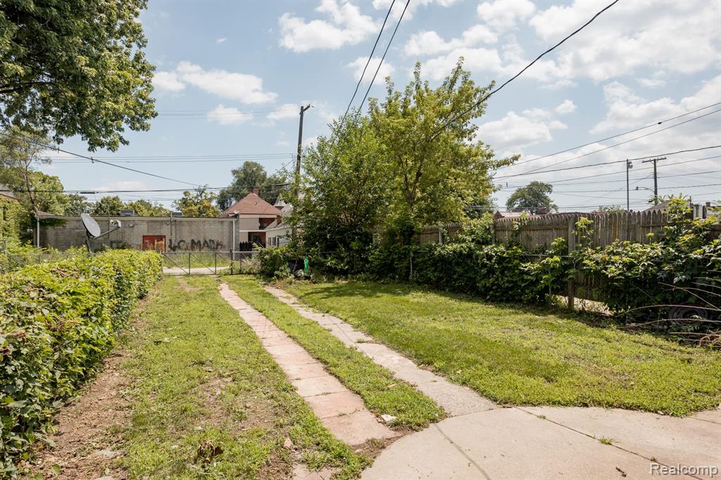 1124 McKinstry Street, Detroit, MI 48209 — Photo 9