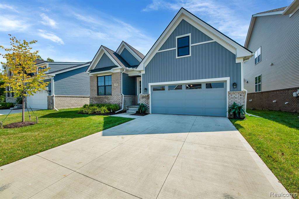 5557 HELMSDALE Boulevard, West Bloomfield, MI — Photo 3