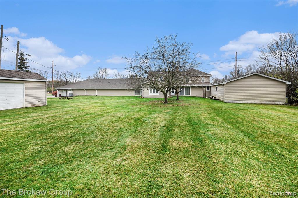 4212 LENNON Road, Flint, MI 48507 — Photo 88