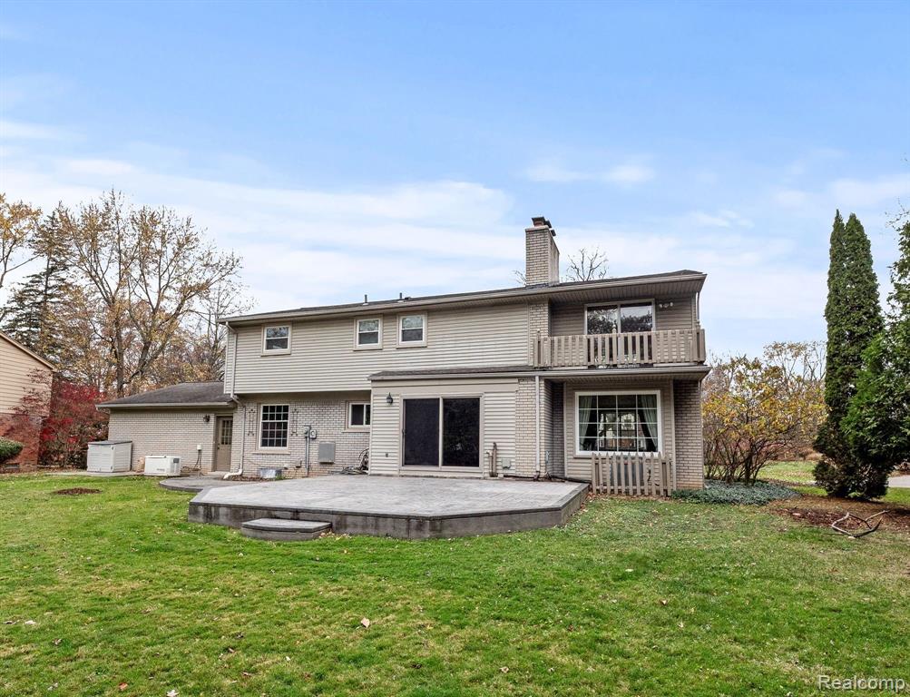 5707 WOODWIND Drive, Bloomfield Hills, MI 48301 — Photo 43