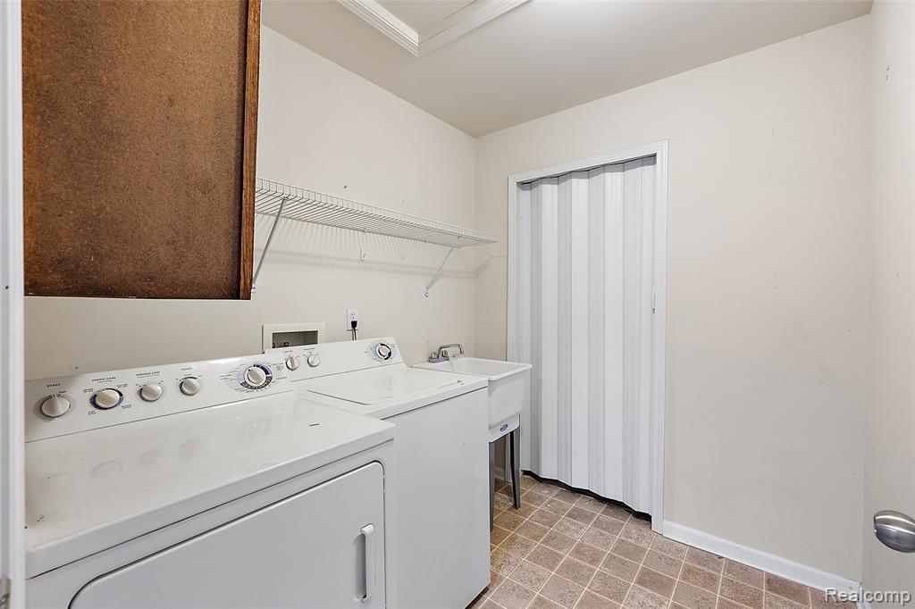 45765 Cagney Drive, Macomb, MI 48044 — Photo 31