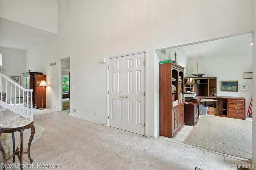 46859 Hendrie Court, Canton, MI 48187 — Photo 6
