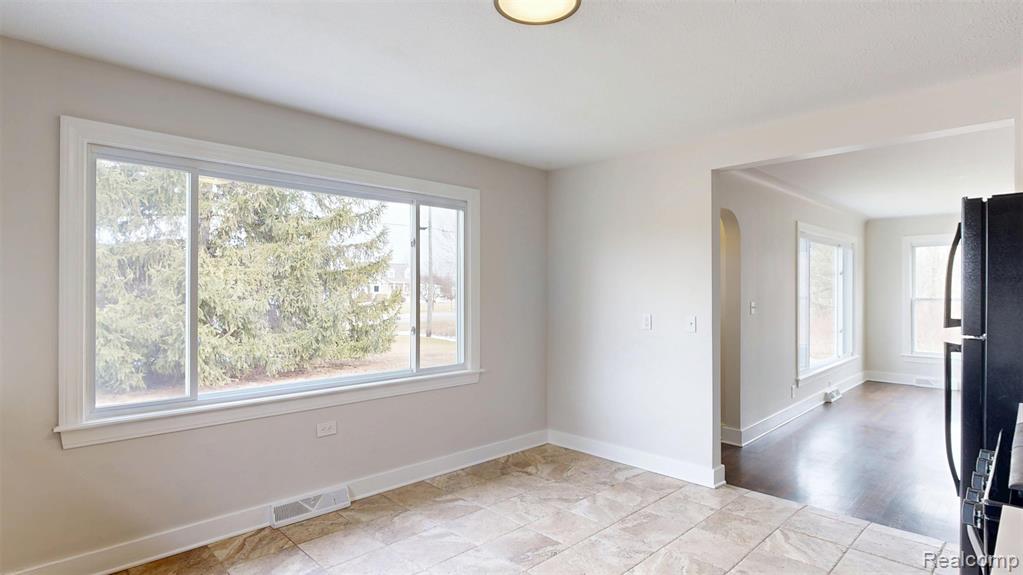 4469 W Coldwater Road, Flint, MI 48504 — Photo 30