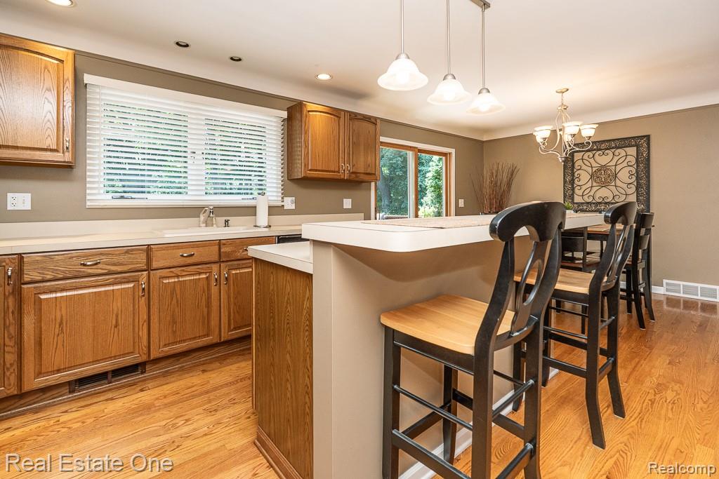 471 Elmhill Road, Rochester Hills, MI 48306 — Photo 10