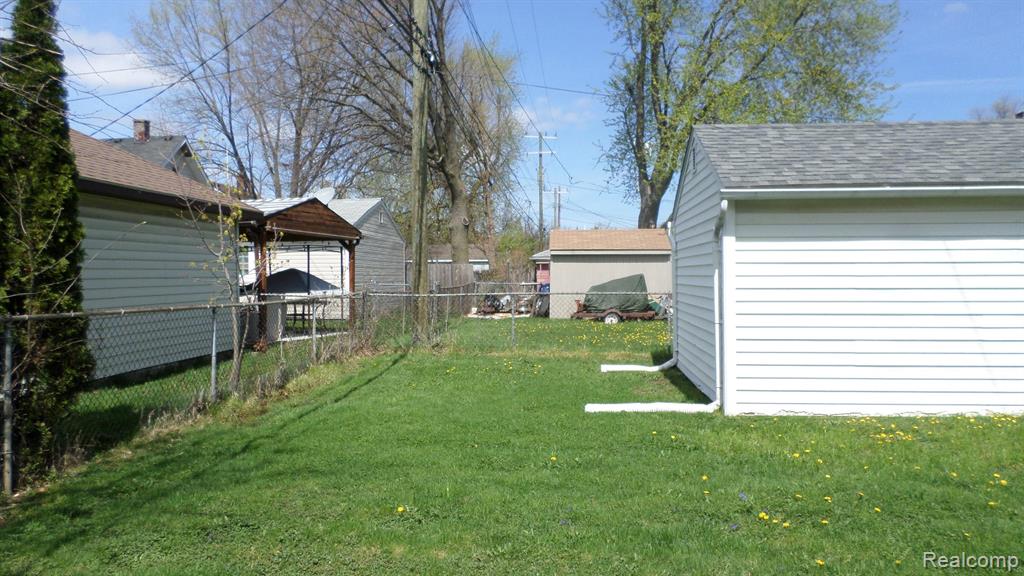 22463 Nevada Avenue, Eastpointe, MI 48021 — Photo 7