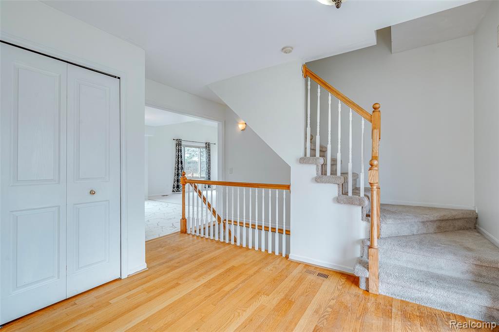 6815 Norwood Drive, Canton, MI 48187 — Photo 19