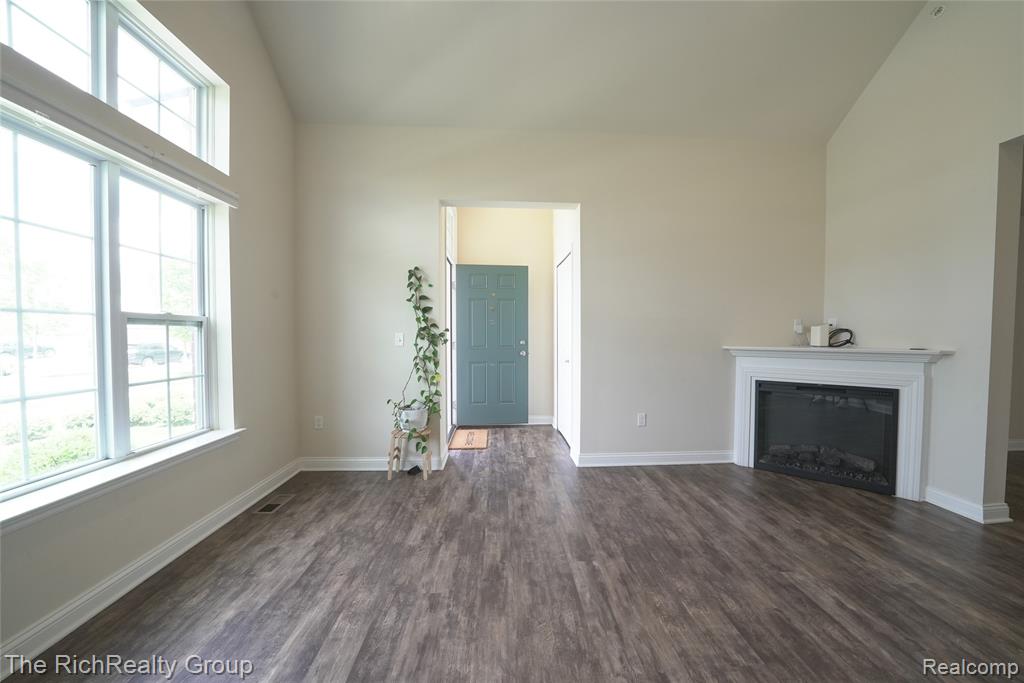 45646 Aragon Lane, Canton, MI 48187 — Photo 8