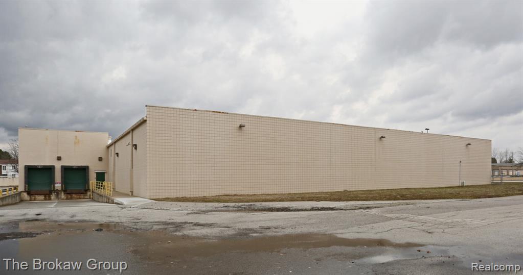 5446 DIXIE Highway, Saginaw, MI 48601 — Photo 4