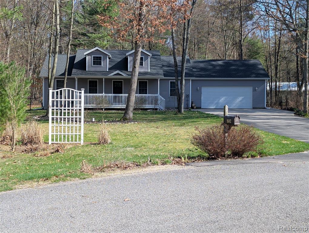 9642 Hummingbird Court, Howard City, MI 49329
