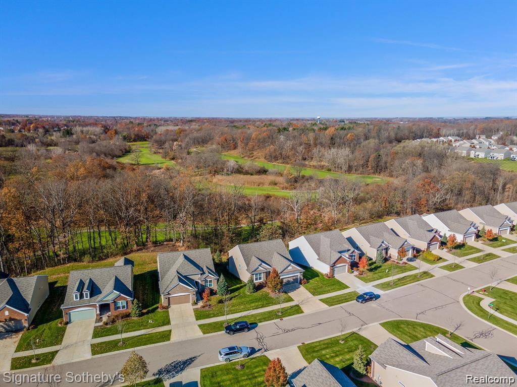 327 Bozeman Court, Howell, MI 48843 — Photo 3