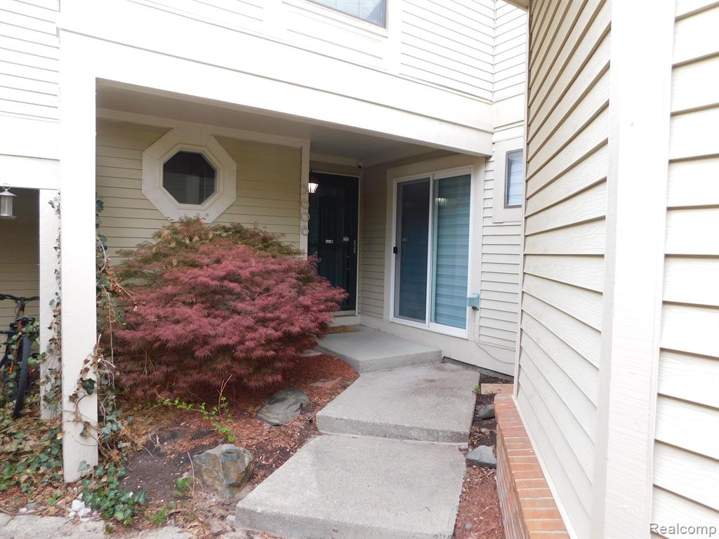 5606 DRAKE HOLLOW Drive W, West Bloomfield, MI — Photo 5