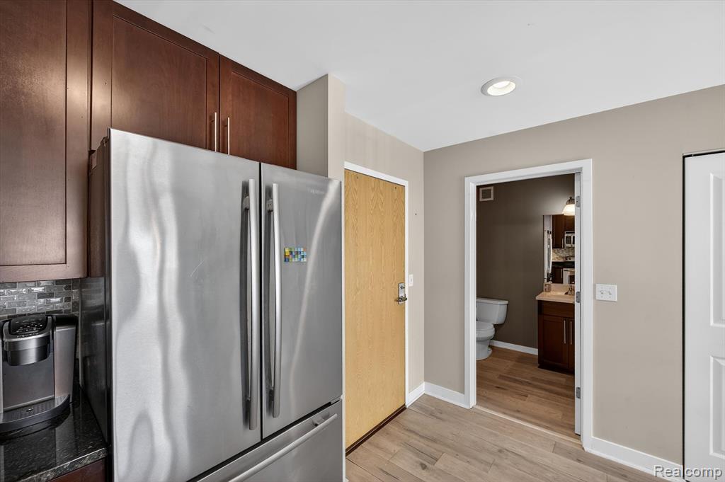 111 N Ashley Street, 406, Ann Arbor, MI 48104 — Photo 19