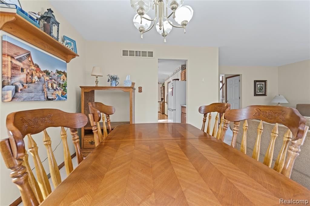 4660 Royal Cove Drive, 5, Utica, MI 48316 — Photo 14