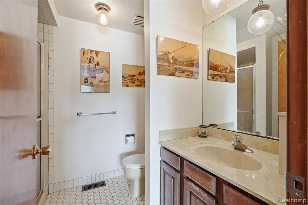 11034 Grand River Road, Brighton, MI 48116 — Photo 24