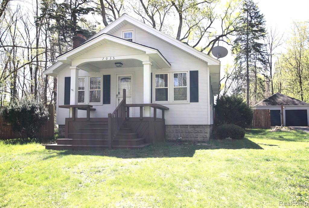 7035 PONTIAC LAKE Road, Waterford, MI 48327 — Photo 2