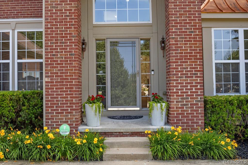 49137 FREESTONE Drive, Northville, MI 48168 — Photo 55