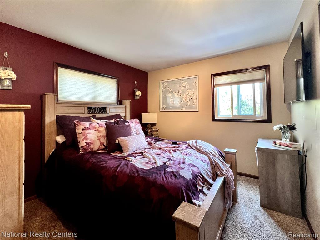 936 ALLEN Drive, Northville, MI 48167 — Photo 23