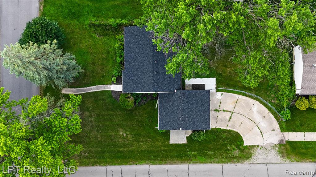 19412 Gaylord, Redford, MI 48240 — Photo 32