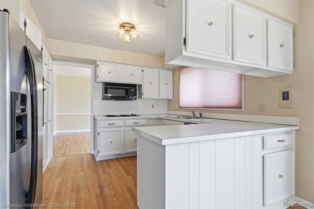 12811 Glenview Drive, Plymouth, MI 48170 — Photo 8