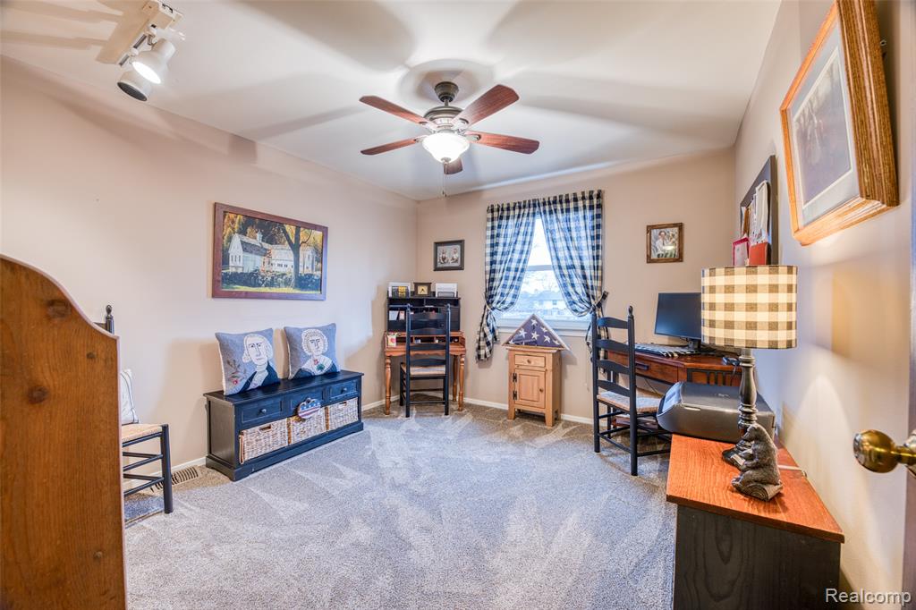 2131 Vine Way Drive, 96, Canton, MI 48188 — Photo 18