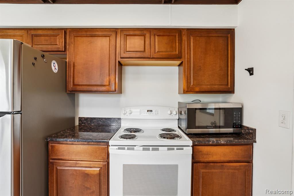 717 Murphy Court, Linden, MI 48451 — Photo 12