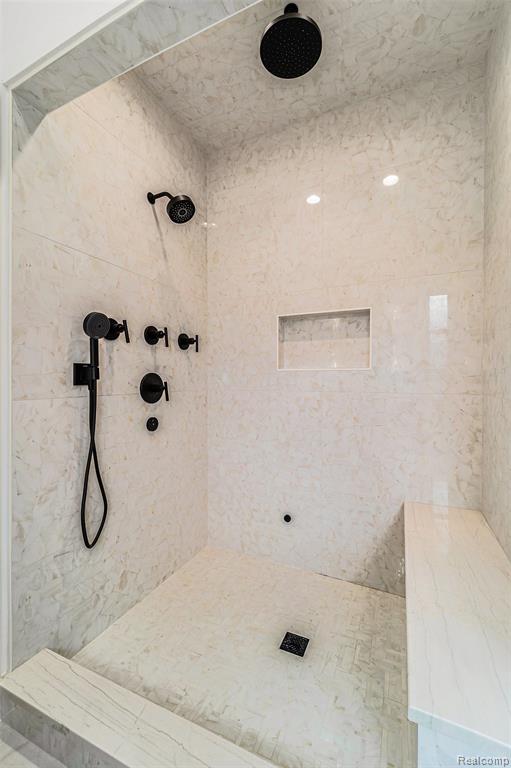 2776 Verona Way, Milford, MI 48381 — Photo 8