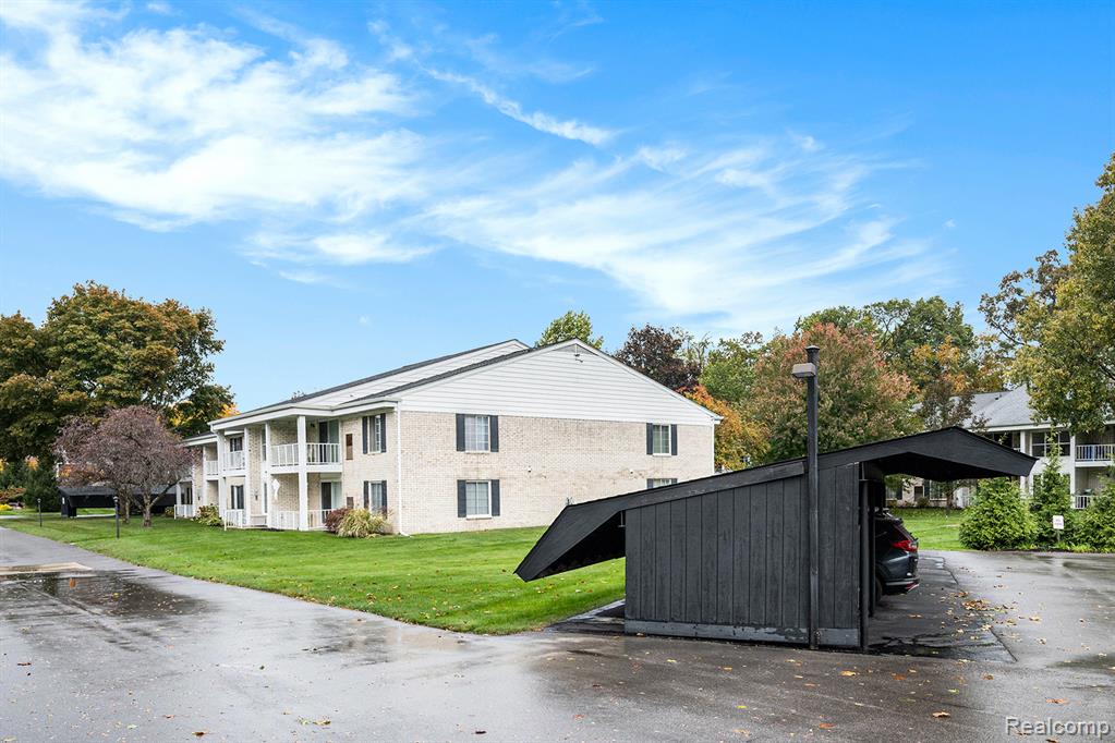 35912 Ann Arbor Trail, Livonia, MI 48150 — Photo 20