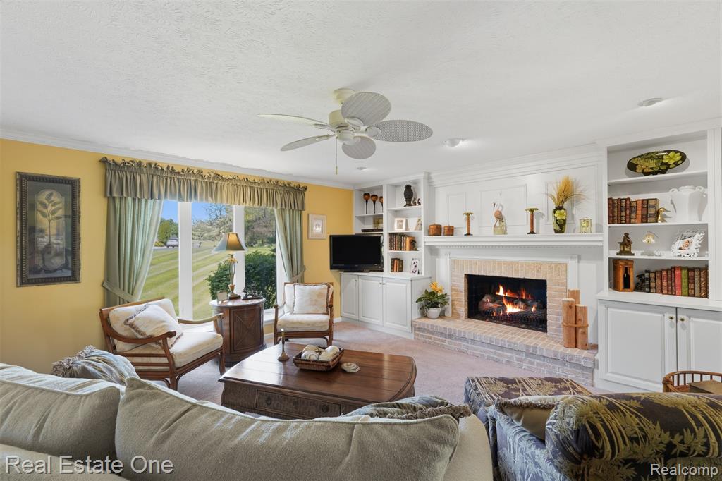 6514 Mountview Court, Brighton, MI 48116 — Photo 14