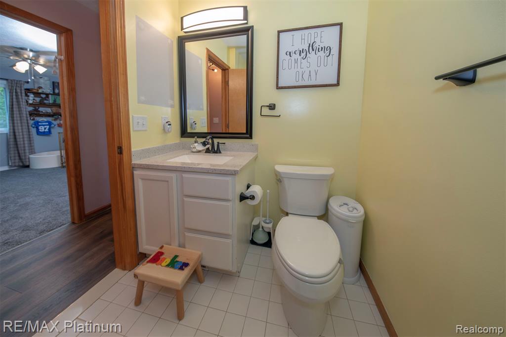 9633 Fairfax Drive W, Pinckney, MI 48169 — Photo 16