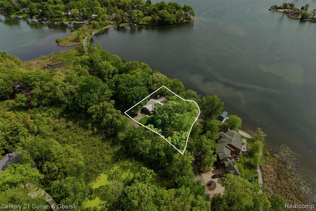 4233 Blain Island Road, Waterford, MI 48329 — Photo 37